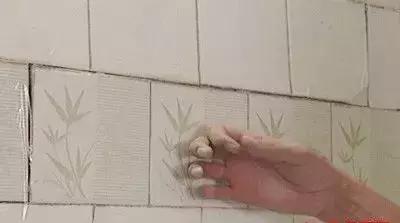 做过防水后 墙面瓷砖起鼓、脱落，谁的问题？ 卫生间防水 JS防水涂料 防水施工 第1张