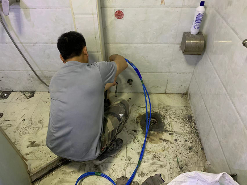 卫生间免砸砖防水